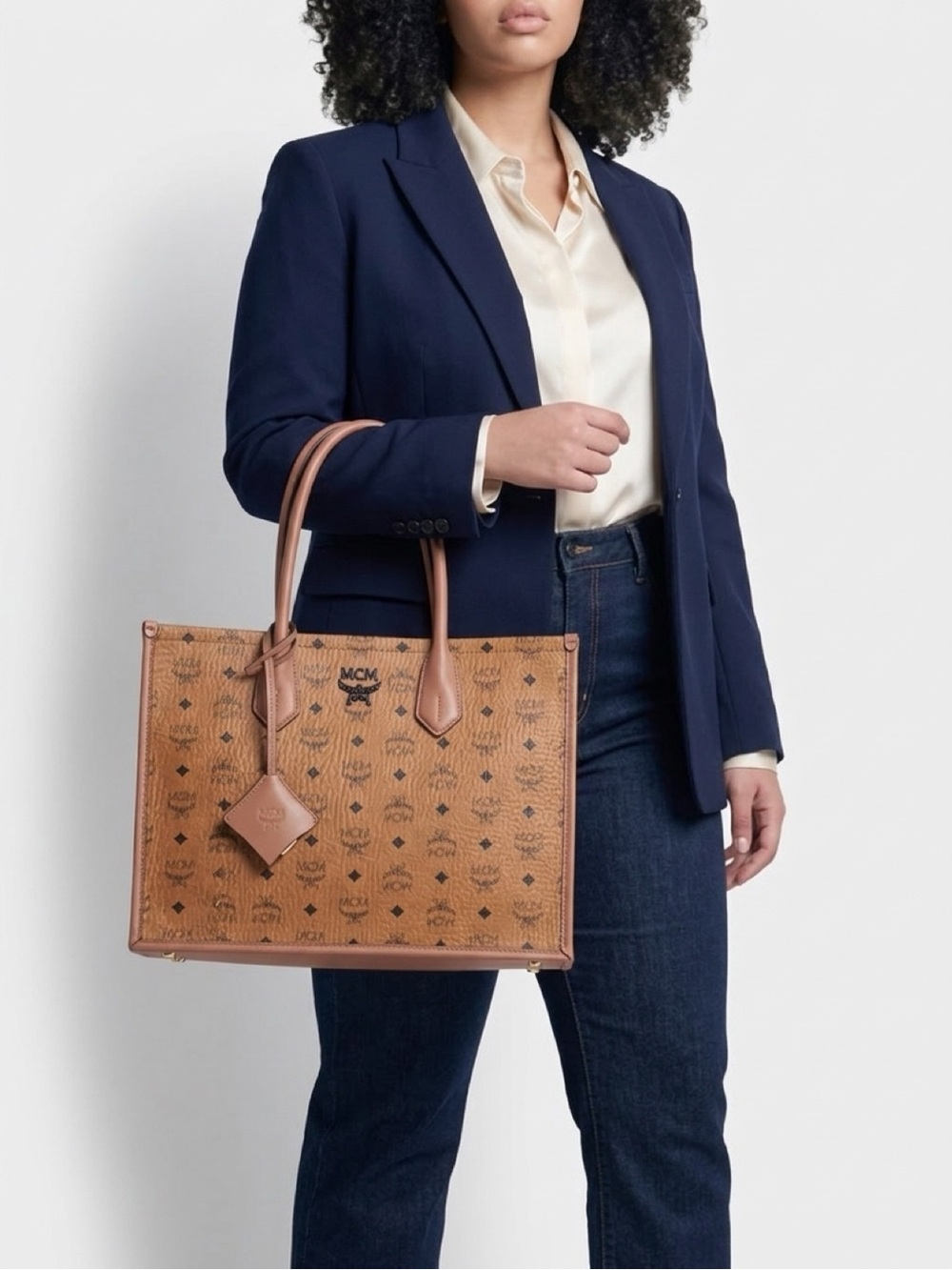 NWT MCM Medium Himmel Lauretos Tote - with COA - Picture 4 of 16